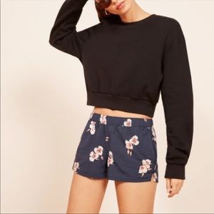 3” Baggie Shorts. Hawaiian Like print.